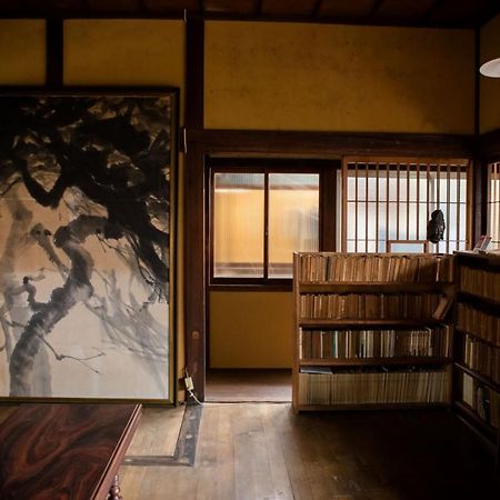 松山市旧鈴木邸 女性専用アパートメント エクステリア 写真