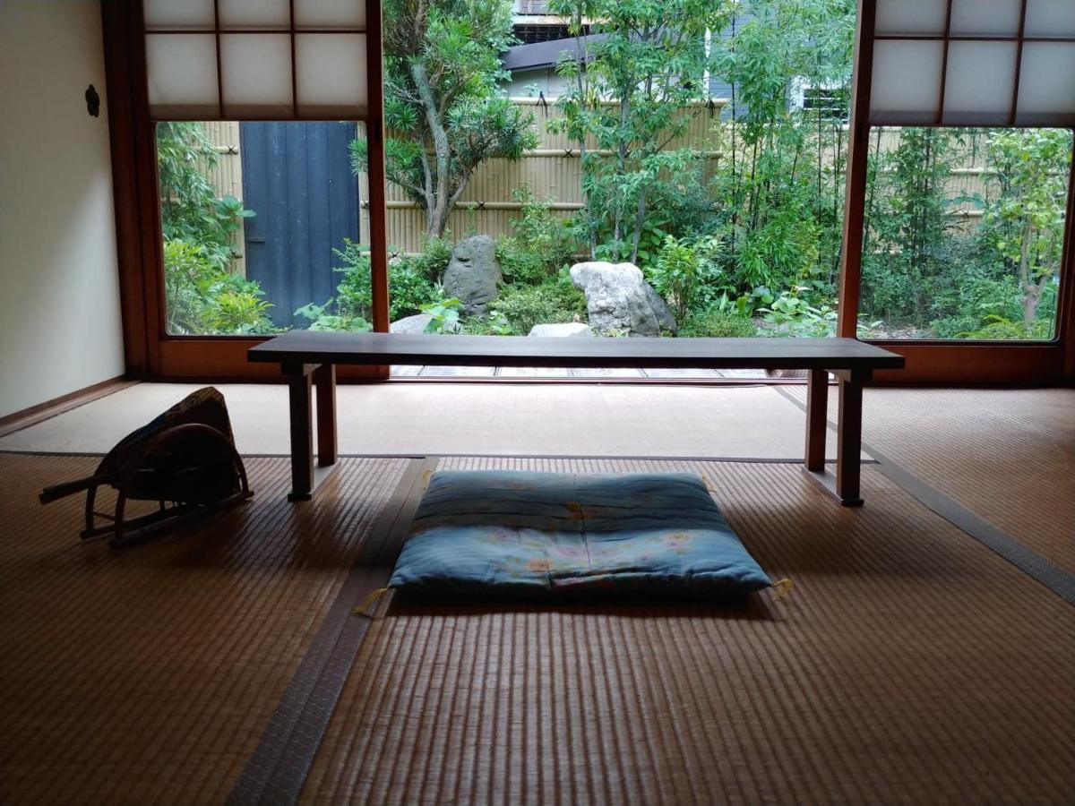 松山市旧鈴木邸 女性専用アパートメント エクステリア 写真