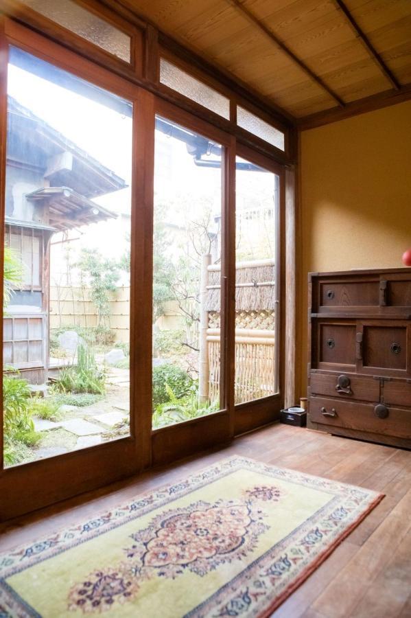 松山市旧鈴木邸 女性専用アパートメント エクステリア 写真